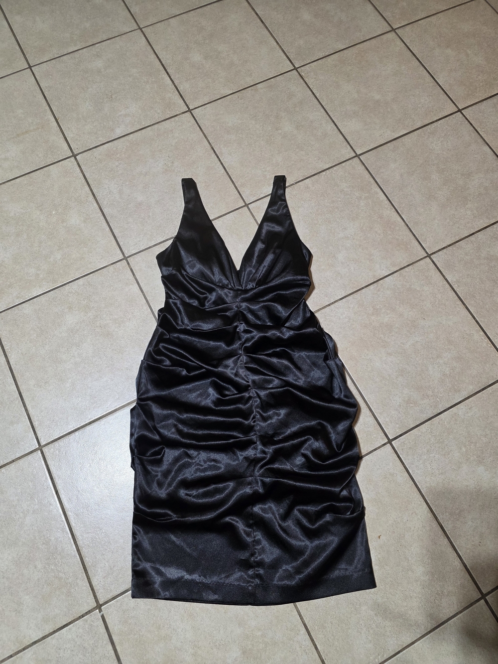 Blondie Nites Black Satin Ruched V-Neck Midi Dress - Picture 2 of 3